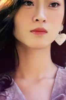 女总裁竟在公司当保洁