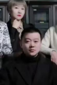 夏总，合租女孩太调皮（合租帅哥是总）