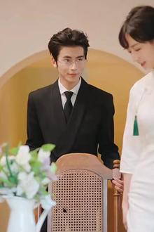 闪婚后总裁沦陷了（婚后沦陷）（闪婚令总裁陷入情网）